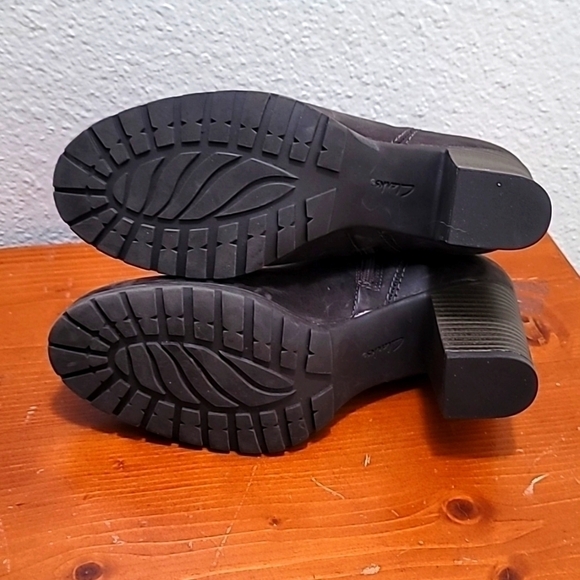 CLARK WOMEN'S VERANO BLOCK HEEL ANKLE BOOTS DISTTRESSED TAUPE LEATHER BROWN 9.5 - Picture 6 of 11